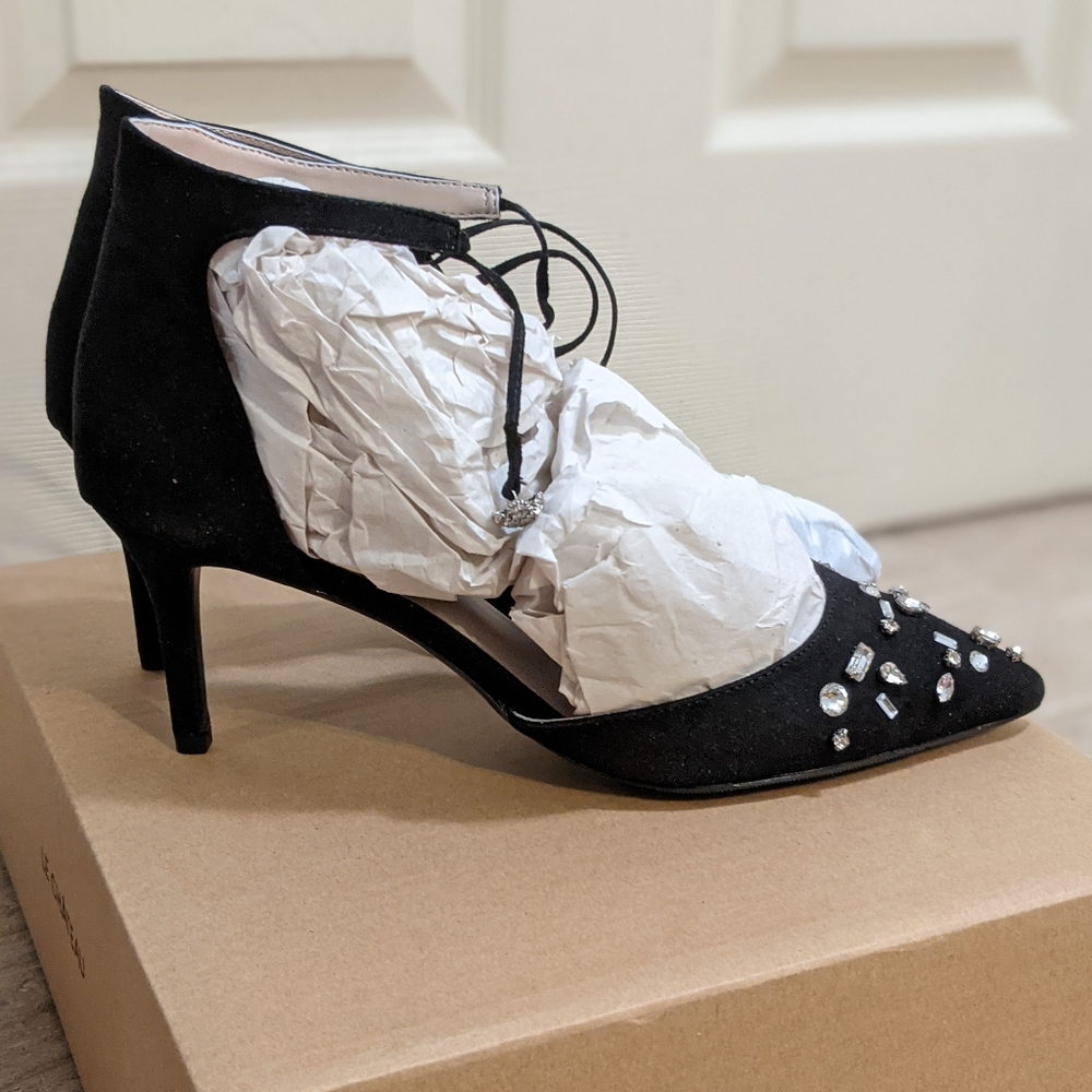 Brand new crystal black suede kitten heel pointed toe sandal 7.5